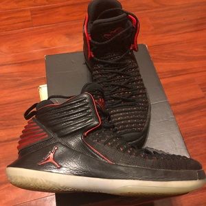 Air Jordan XXXII BG